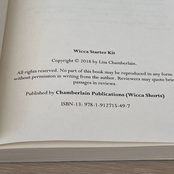 Bundle of (2) Paperback Books: Wicca Starter Kit  & Of Witches / Wiccan History - Picture 11 of 16